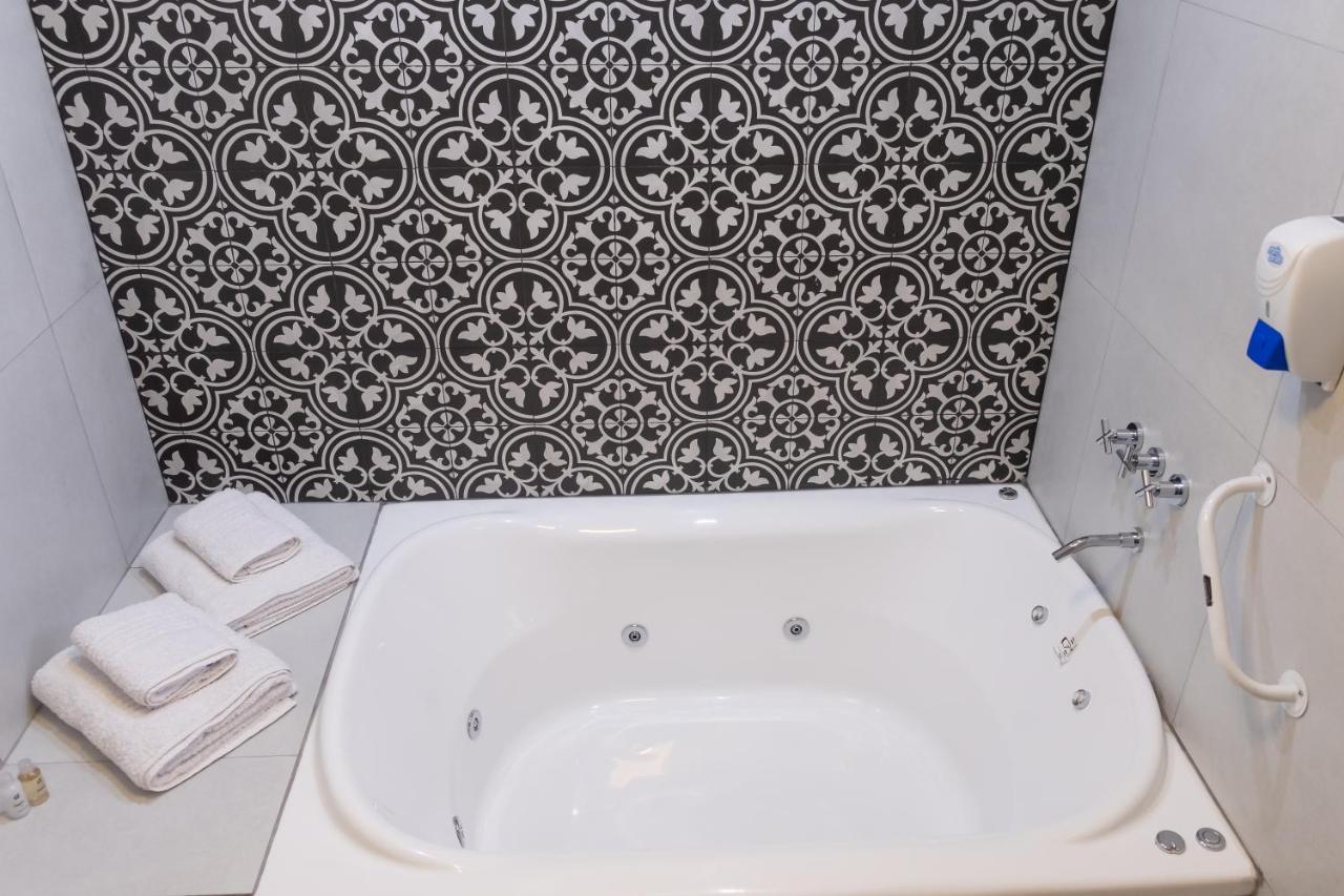 Augusta Deluxe Apartment Salta Bagian luar foto